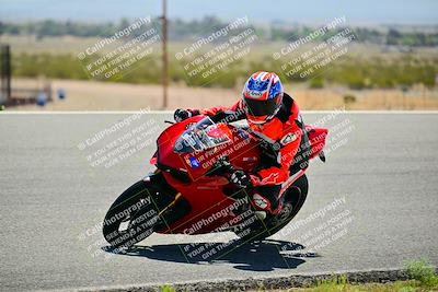media/Apr-13-2025-TrackXperience (Sun) [[fb1ef998a6]]/Level 2 (Intermediate)/Turn 8 (Session 3)/